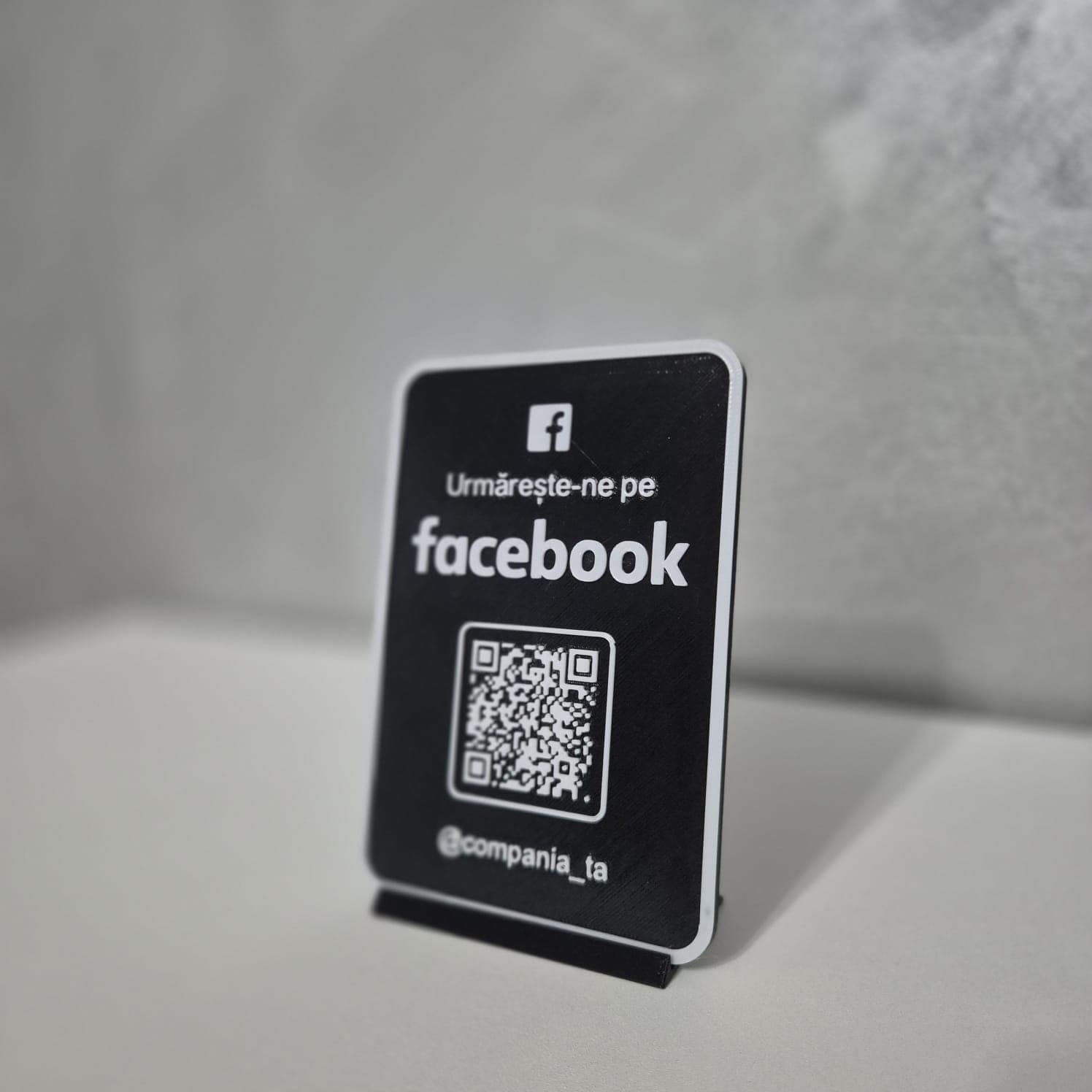Suport QR Personalizat pentru Pagina de Facebook – Crește Like-urile și Engagement-ul Rapid - Imagine 1